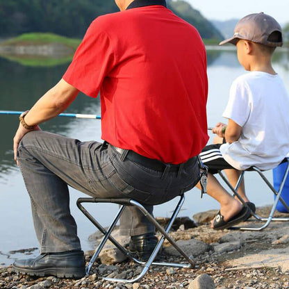 🌟Zwei kaufen, Kostenloser Versand🌸Praktischer Klapphocker für draußen